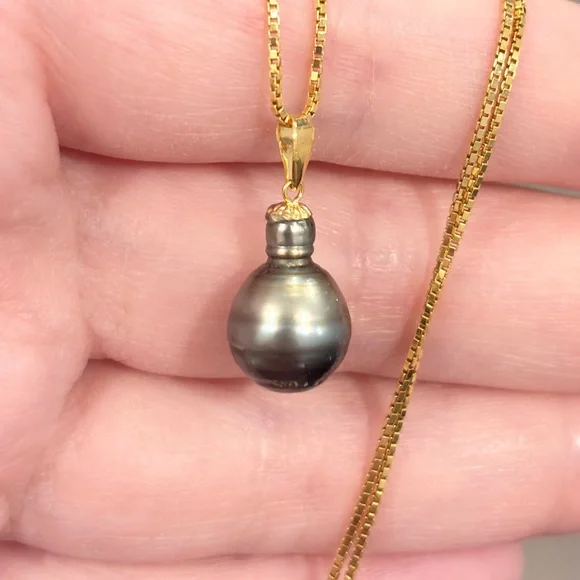 Vintage Tahitian Pearl Pendant: 18K Yellow Gold Solitaire, Elegant Dainty - Picture 5 of 13